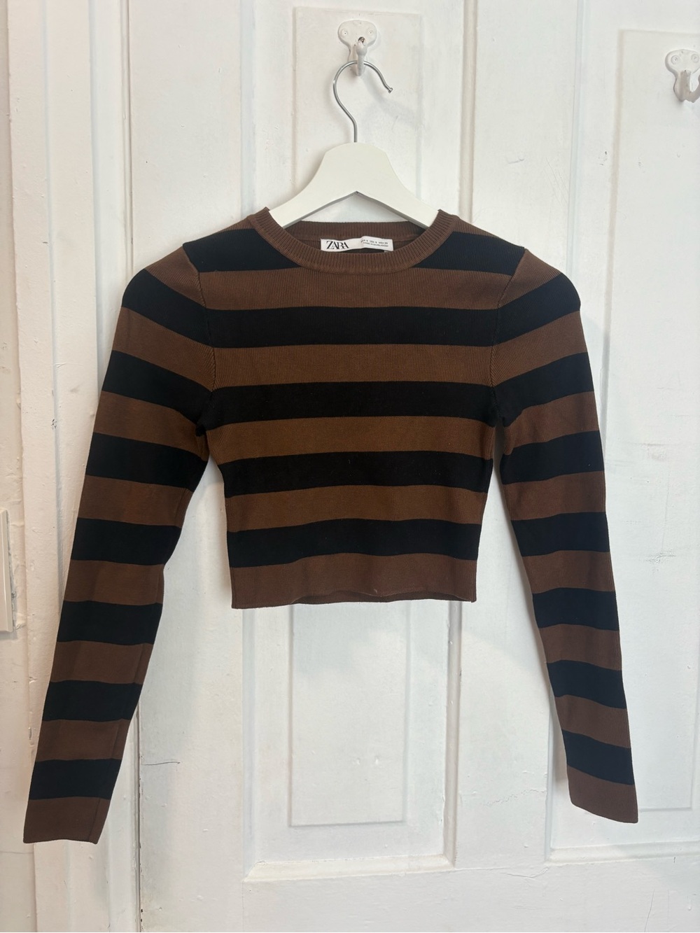 Zara Black & Brown Striped Long Sleeve Crop Top